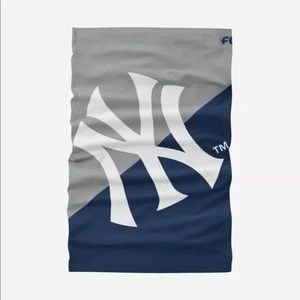 FOCO NEW YORK YANKEES MLB BIG LOGO NECK GAITER NWT
